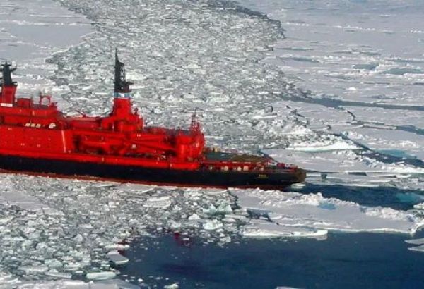 LA RUSSIE SUSPEND SES CONTRIBUTIONS AU CONSEIL DE L'ARCTIQUE ET MENACE DE S'EN RETIRER