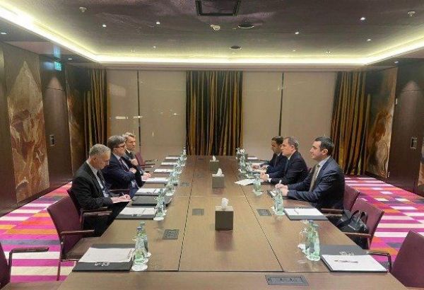 LE DIPLOMATE AMÉRICAIN JAMES O'BRIEN ET LE MINISTRE DES AFFAIRES ÉTRANGÈRES DE L'AZERBAÏDJAN ÉCHANGENT SUR LES PERSPECTIVES DE NORMALISATION ENTRE EREVAN ET BAKOU