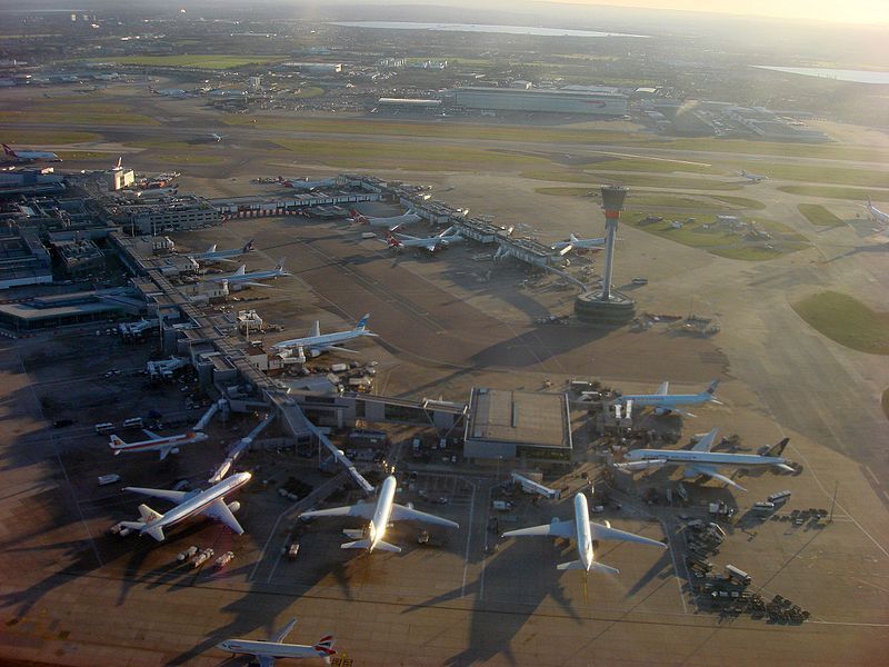 L'IATA PRÉVOIT DES PERSPECTIVES POSITIVES POUR L'INDUSTRIE MONDIALE DU TRANSPORT AÉRIEN EN 2025