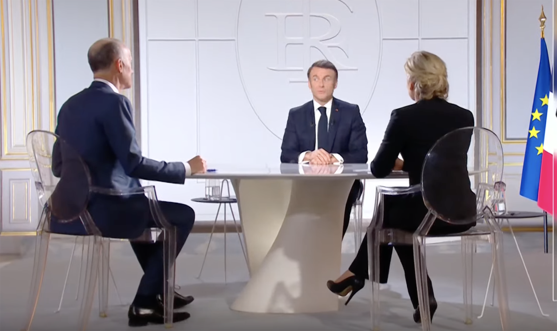 POLITIQUE ÉTRANGÈRE DE LA FRANCE : DU « EN MÊME TEMPS » AU « N’IMPORTE QUOI »