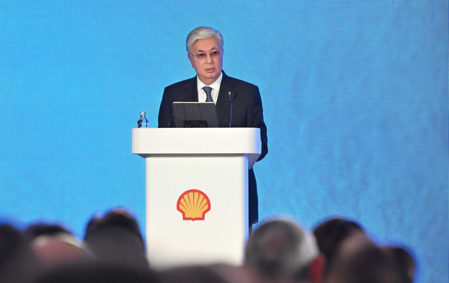 LE KAZAKHSTAN ET SHELL DISCUTENT DE PROJETS COMMUNS DANS LE SECTEUR DU PÉTROLE ET DU GAZ