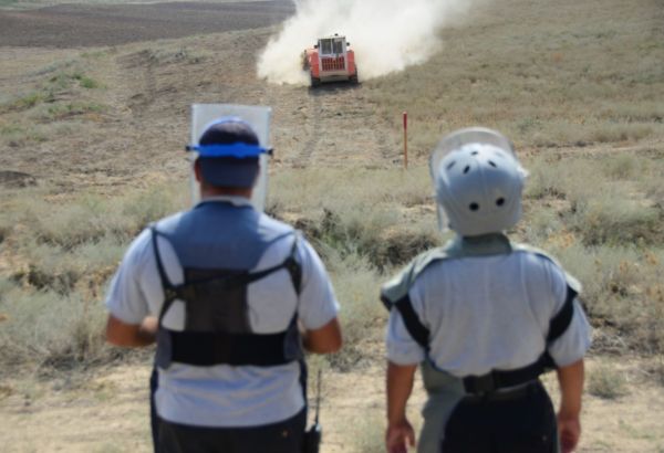 KARABAKH: L'AZERBAÏDJAN EXHORTE LA COMMUNAUTÉ INTERNATIONALE À L'AIDER À LUTTER CONTRE LES MENACES DE MINES ARMÉNIENNES