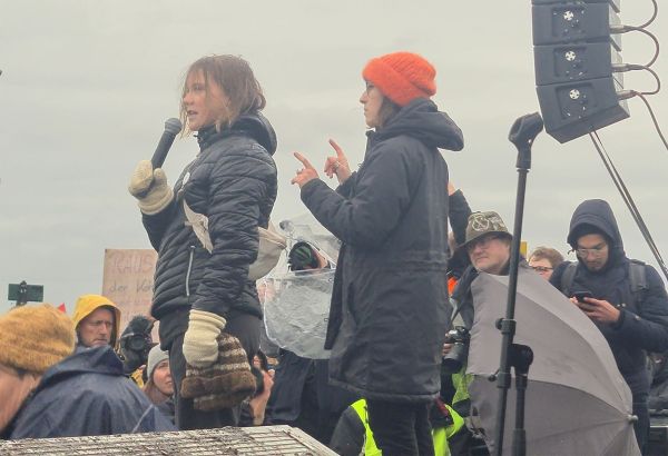 GRETA  THUNBERG ARRÊTÉE AUX PAYS-BAS. L’AZERBAÏDJAN PROTESTE