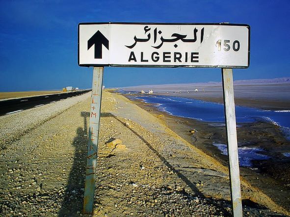 TOTALENERGIES ET SONATRACH S'ASSOCIENT POUR DÉVELOPPER LES RESSOURCES GAZIÈRES EN ALGÉRIE