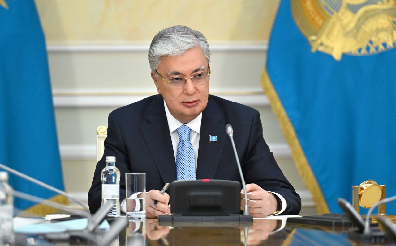 LE PRÉSIDENT DU KAZAKHSTAN SE REND EN RUSSIE