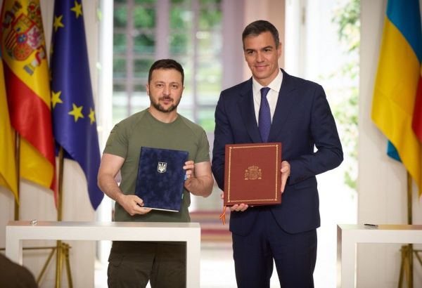 L'ESPAGNE S'ENGAGE À FOURNIR UNE AIDE MILITAIRE D'UN MILLIARD D'EUROS À L'UKRAINE EN 2024