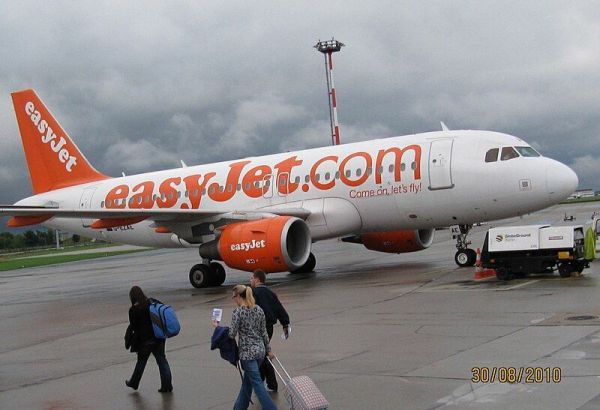 RYANAIR, EASYJET ET D'AUTRES COMPAGNIES CONDAMNÉES PAR L'ESPAGNE À DES AMENDES POUR LES FRAIS DE BAGAGES À MAIN
