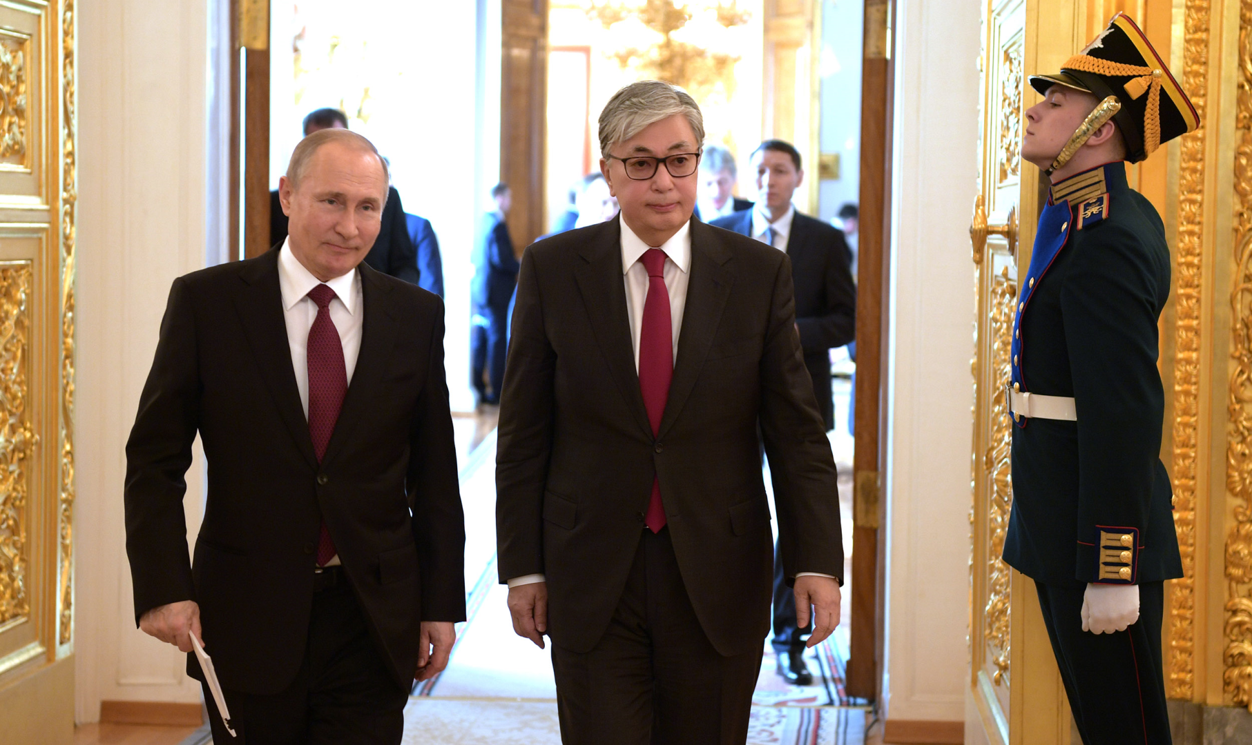 LE KAZAKHSTAN APPORTE SON AIDE À LA RUSSIE À LA SUITE DES ATTENTATS TERRORISTES MEURTRIERS PERPÉTRÉS AU DAGHESTAN