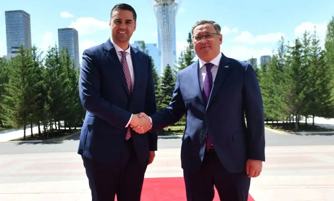 LE PRÉSIDENT EN EXERCICE DE L'OSCE EN VISITE AU KAZAKHSTAN