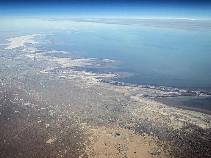 LES PAYS DE LA MER CASPIENNE SE RÉUNISSENT À TÉHÉRAN POUR ENGAGER UNE DISCUSSION DE HAUT NIVEAU