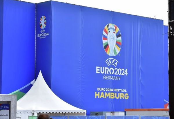 LES EUROS SE PRÉPARENT AU MATCH FRANCE-BELGIQUE TANDIS QUE LE PORTUGAL RENCONTRE LA SLOVÉNIE