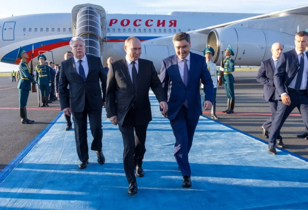 VLADIMIR POUTINE ARRIVE À ASTANA POUR PARTICIPER AU SOMMET DE L'ORGANISATION DE COOPÉRATION DE SHANGHAI (OCS)