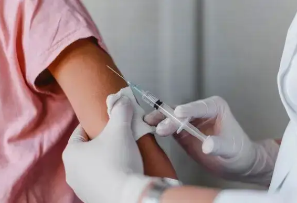 LES NIVEAUX DE VACCINATION DES ENFANTS STAGNENT EN 2023, SELON L'ONU