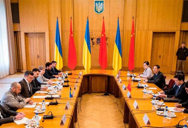 LE PLUS HAUT DIPLOMATE UKRAINIEN À PÉKIN POUR DISCUTER DU RÈGLEMENT DE LA GUERRE AVEC LA RUSSIE