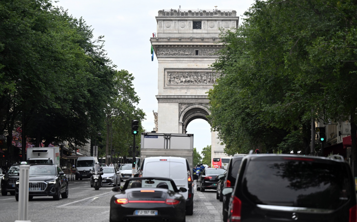 UNE TOURNÉE DE PRÉSENTATION DU TOURISME KIRGHIZE ET FRANÇAIS ORGANISÉE À PARIS