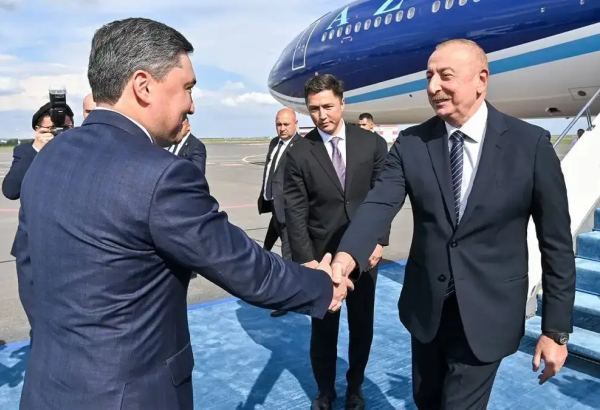 LE PRÉSIDENT AZERBAÏDJANAIS ILHAM ALIYEV EN VISITE À ASTANA