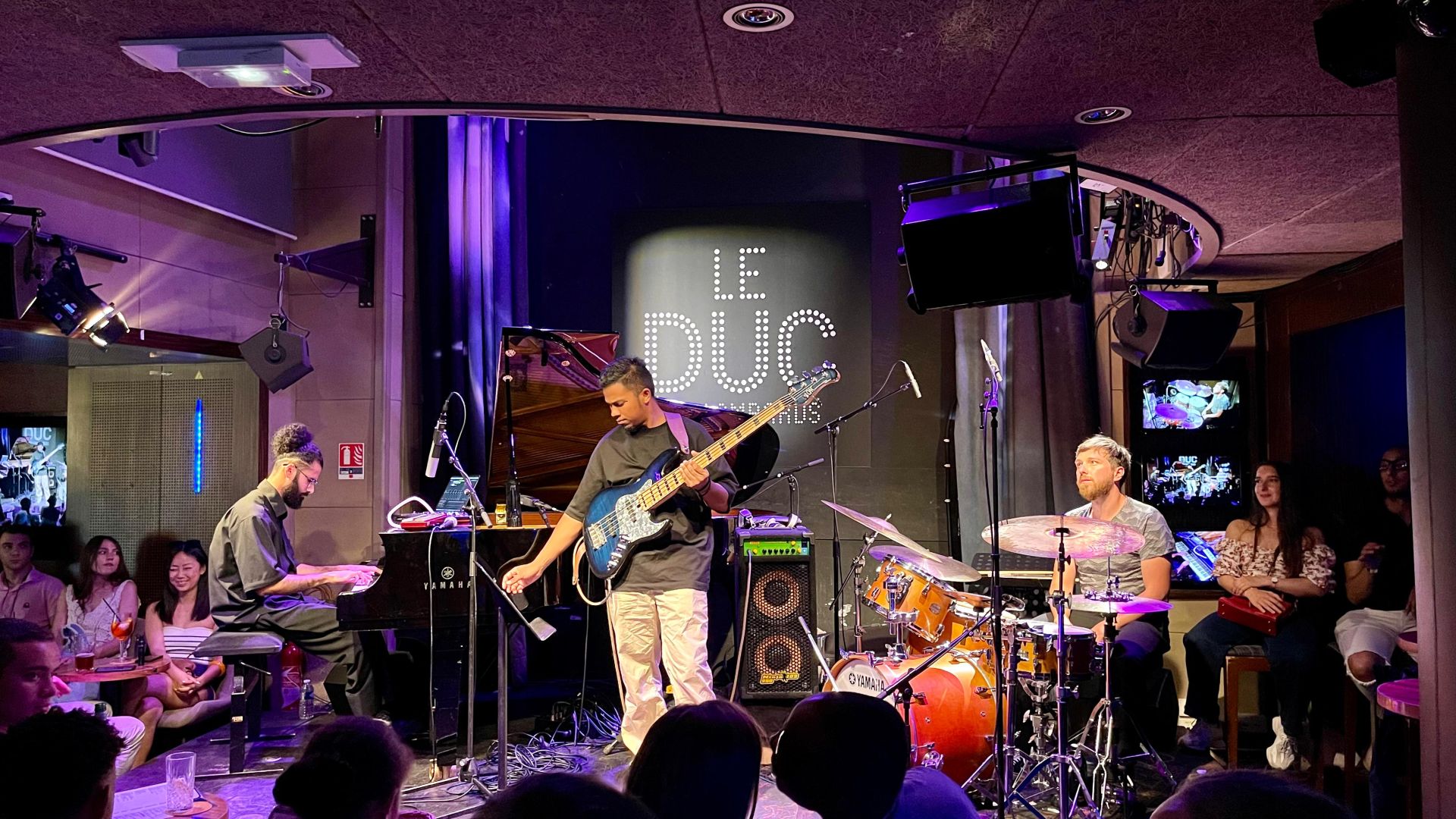 ETIBAR ASADLI À PARIS