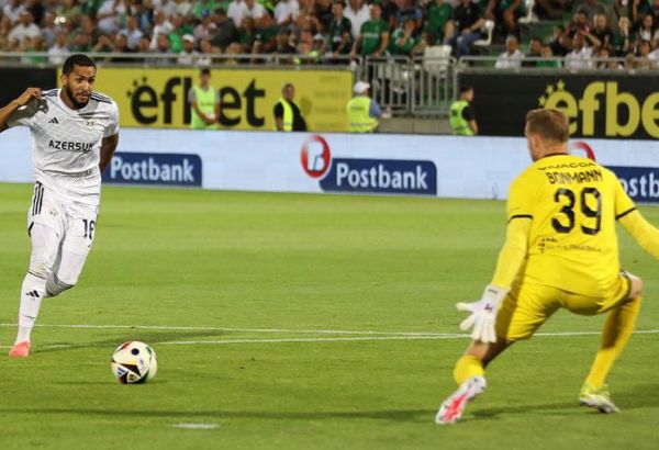 LE CLUB D'AZERBAÏDJAN QARABAG FK SE QUALIFIE POUR LES PLAY-OFFS DE LA LIGUE DES CHAMPIONS APRÈS UNE VICTOIRE EN BULGARIE