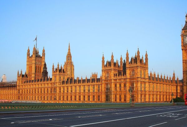 LE GOUVERNEMENT BRITANNIQUE ENVISAGELE DROIT DE DEMANDER UNE SEMAINE DE TRAVAIL DE QUATRE JOURS