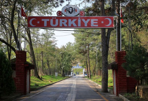 LA GRÈCE ENVOIE 150 GARDES-FRONTIÈRES À SA FRONTIÈRE AVEC LA TURQUIE POUR LUTTER CONTRE LES IMMIGRÉS CLANDESTINS