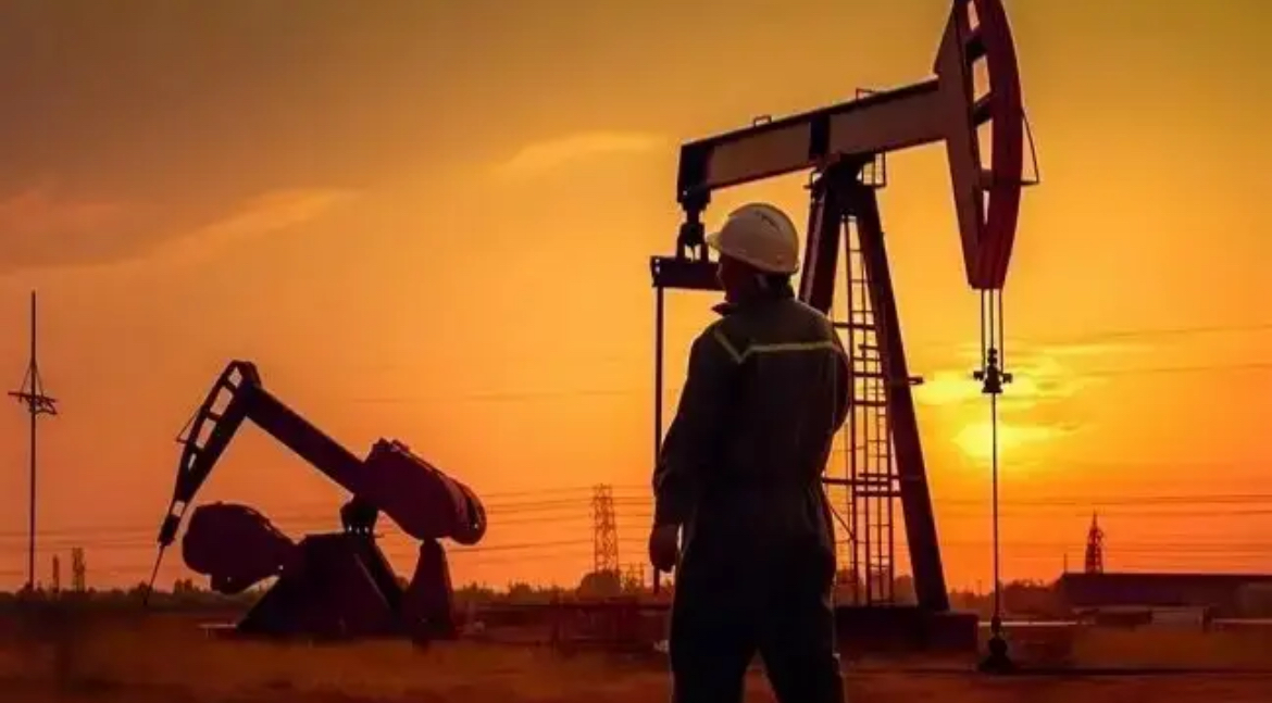 LES PRIX MONDIAUX DE L'ÉNERGIE BAISSERONT EN 2025 MALGRÉ LA RÉCENTE VOLATILITÉ GÉOPOLITIQUE, SELON LES ESTIMATIONS DU FMI