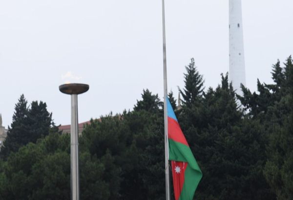 LA TURQUIE ENVOIE UNE ÉQUIPE D'EXPERTS POUR ENQUÊTER SUR LE CRASH DE L'AVION D'AZERBAIJAN AIRLINES À AKTAU