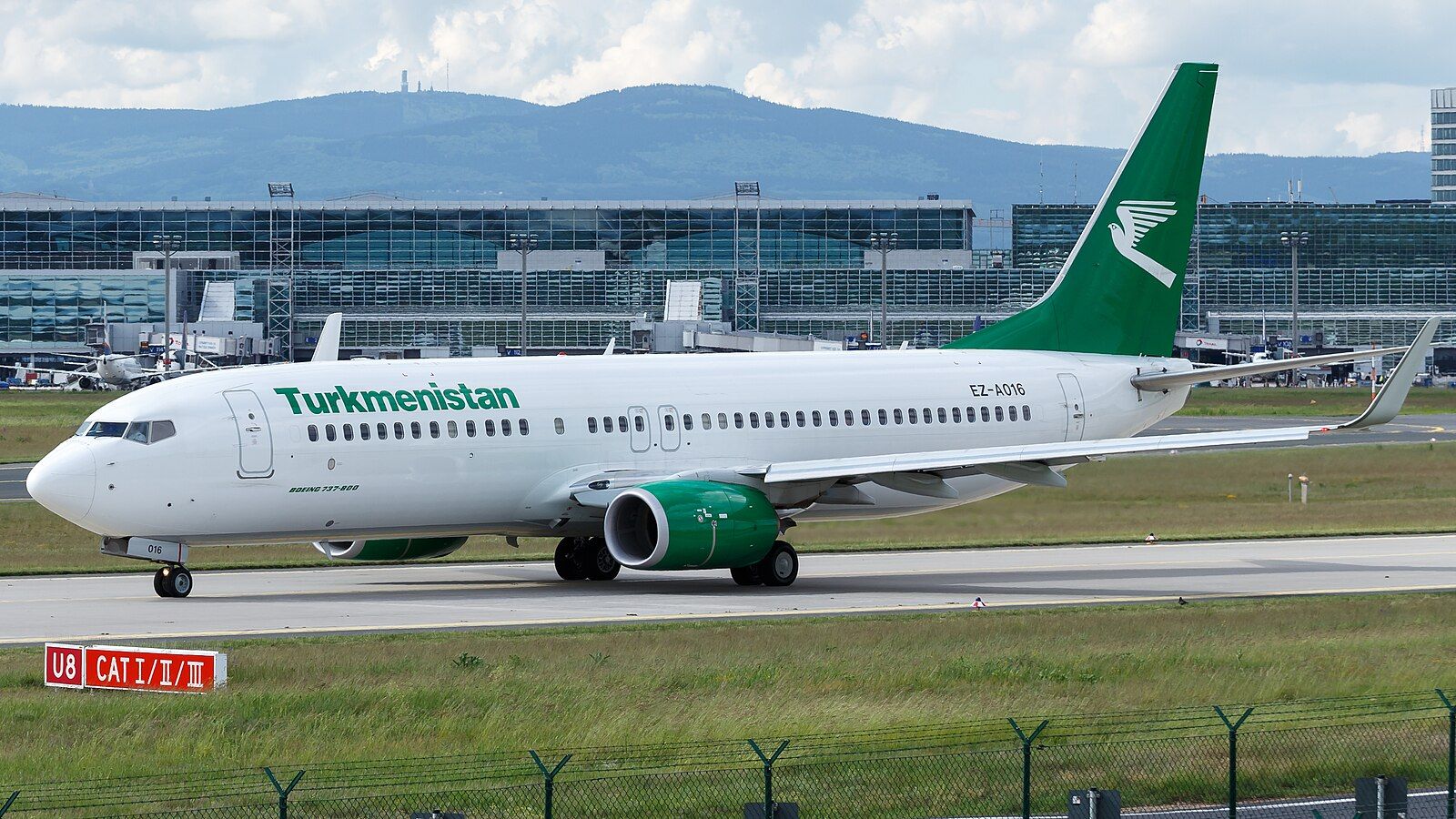 TURKMENISTAN AIRLINES SUSPEND SES VOLS VERS MOSCOU