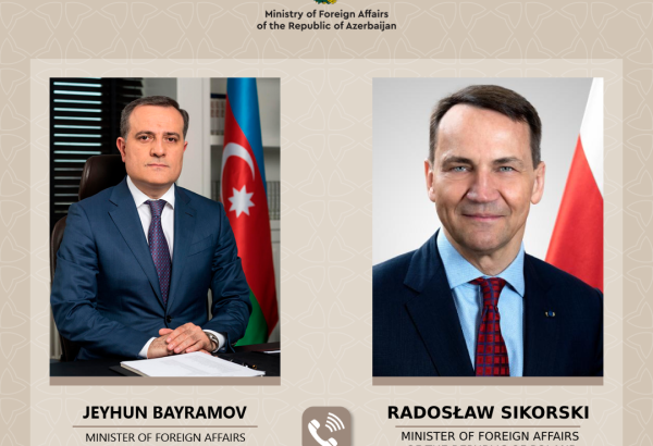 LA POLOGNE SE DECLARE PRETE A CONTRIBUER A L'ENQUETE SUR LES CAUSES DE L'ACCIDENT DE L'AVION D'AZERBAIJAN AIRLINES