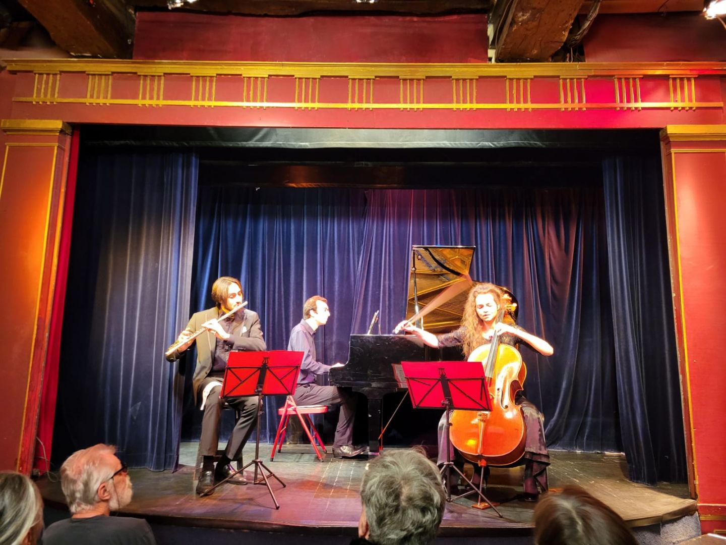 LE DUO AVEY ET DE LA VIOLONCELLISTE LAURE VOLPATO EN CONCERT À PARIS