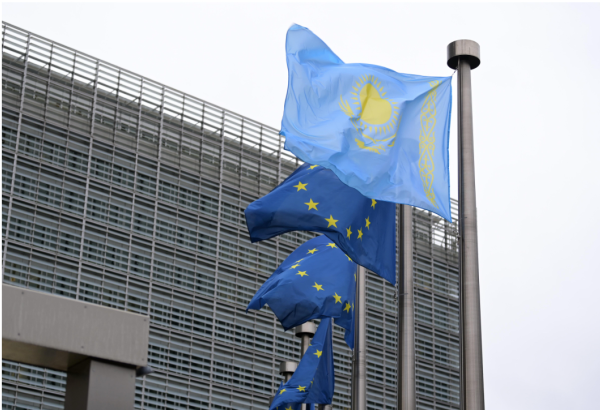 LE KAZAKHSTAN ET L'UE SE RAPPROCHE DE LA SIGNATURE D'UN ACCORD VISANT À FACILITEA DÉLIVRANCE DE VISAS