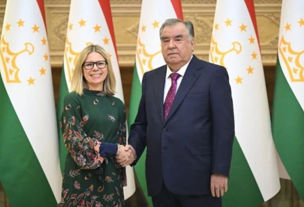 LE PRÉSIDENT DU TADJIKISTAN, M. RAHMON, REÇOIT DES REPRÉSENTANTS DE LA BANQUE MONDIALE