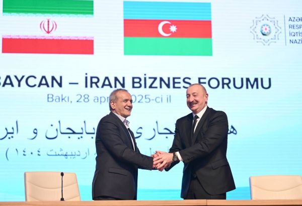 LE PRÉSIDENT IRANIEN ANNONCE UN PLAN STRATÉGIQUE TÉHÉRAN-BAKOU POUR RENFORCER LA COOPÉRATION BILATERALE ENTRE LES DEUX PAYS