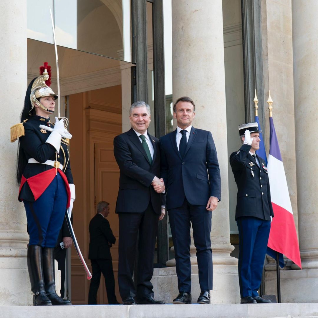 VISITE OFFICIELLE DU PRÉSIDENT DU CONSEIL DU PEUPLE DU TURKMÉNISTAN EN FRANCE