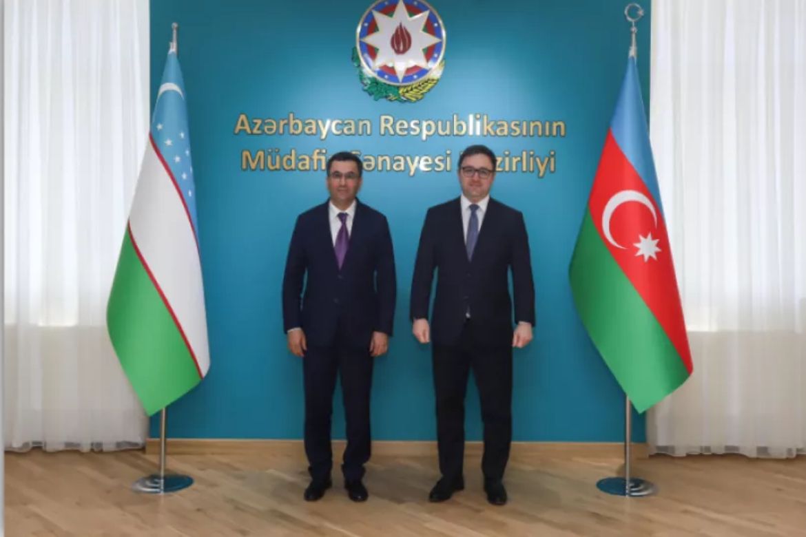 BAKOU ET TACHKENT DISCUTENT DE LA COOPÉRATION DANS LE DOMAINE DE L'INDUSTRIE DE LA DÉFENSE