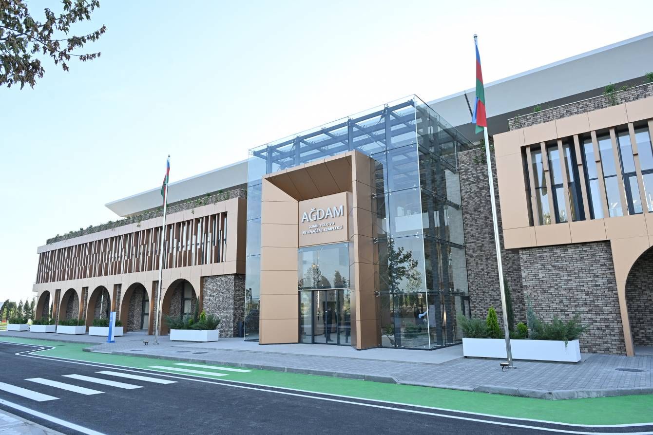 L'AZERBAÏDJAN LANCE UN NOUVEAU CENTRE DE TRANSPORT DANS LA RÉGION DU KARABAKH
