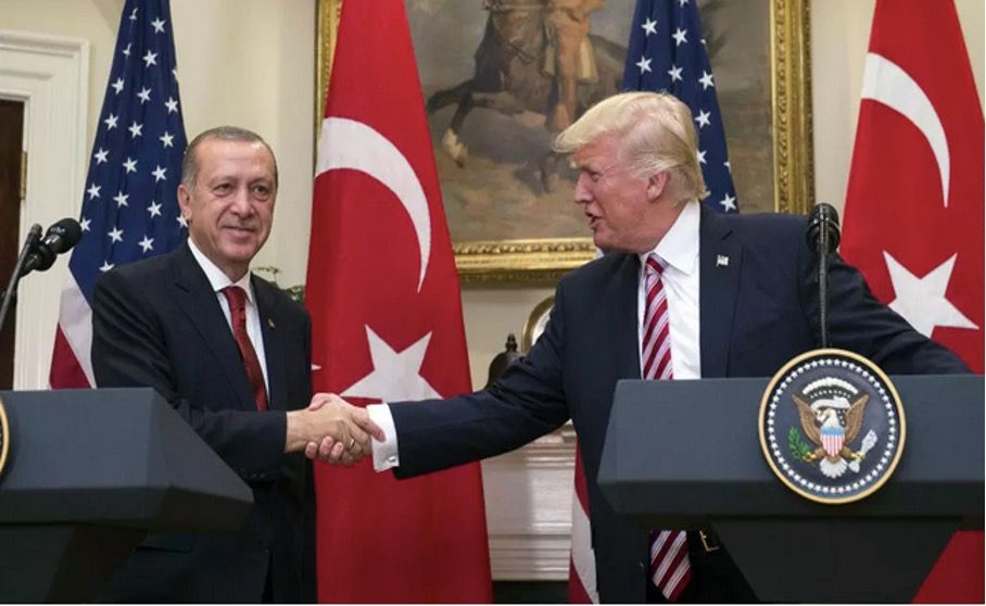 ERDOGAN QUALIFIE LA DÉCISION D'AUTODISSOLUTION DU PKK KURDE D'ÉTAPE CLÉ DANS LA LUTTE CONTRE LE TERRORISME