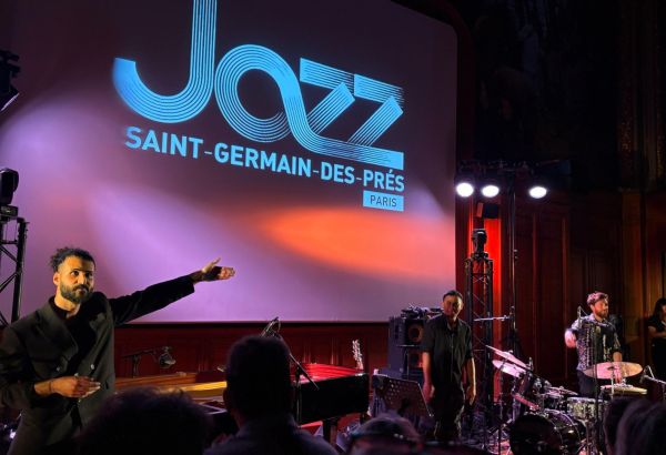 LE PIANISTE AZERBAÏDJANAIS ETIBAR ASADLI AU FESTIVAL DE SAINT-GERMAIN À PARIS