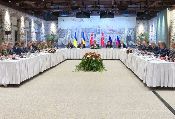 LES POURPARLERS DE PAIX ENTRE L'UKRAINE ET LA RUSSIE EN TURQUIE S'ACHÈVENT SANS PERCÉE