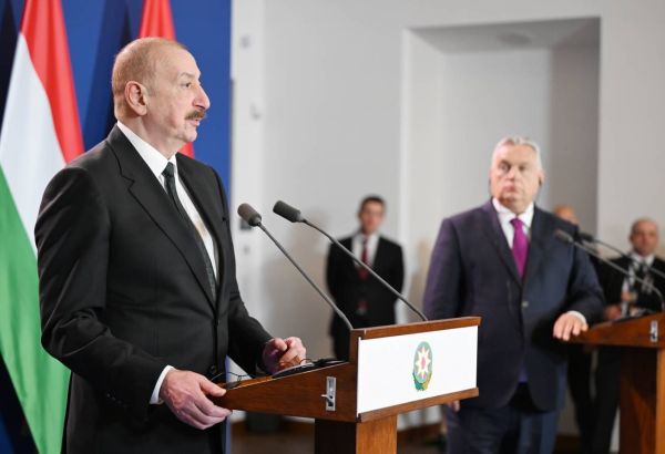 LE PRÉSIDENT ILHAM ALIYEV ÉVOQUE L'ÉTAT ACTUEL DU PROCESSUS DE PAIX ENTRE L'AZERBAÏDJAN ET L'ARMÉNIE À BUDAPEST