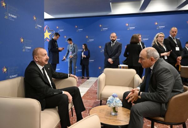 L'ARMÉNIE VA MODIFIER SA CONSTITUTION SI LA COUR SUPRÊME REJETTE L'ACCORD DE PAIX TANT ATTENDU AVEC L'AZERBAÏDJAN
