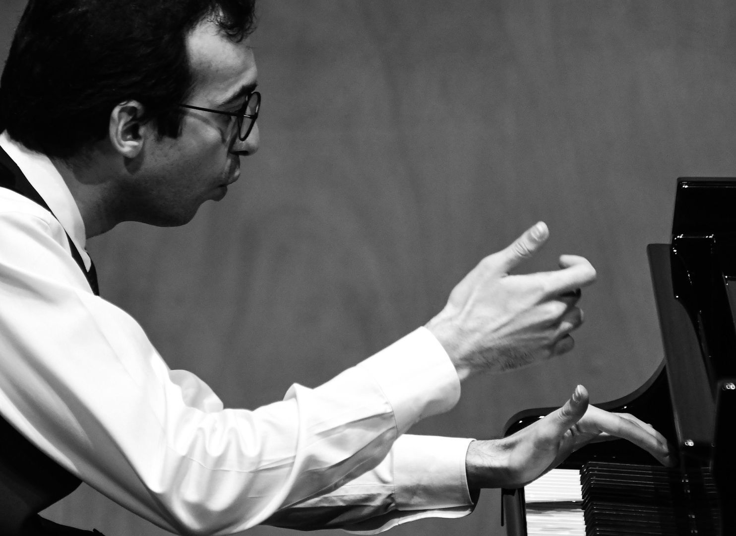 UN PIANISTE AZERBAÏDJANAIS RÉCOMPENSÉ À L'ÉCOLE NORMALE DE MUSIQUE DE PARIS