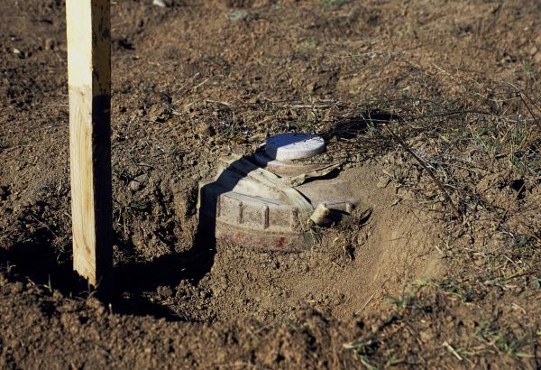 DES CIVILS BLESSÉS EN AZERBAÏDJAN ALORS QUE LA MENACE DES MINES ARMÉNIENNES PERSISTE