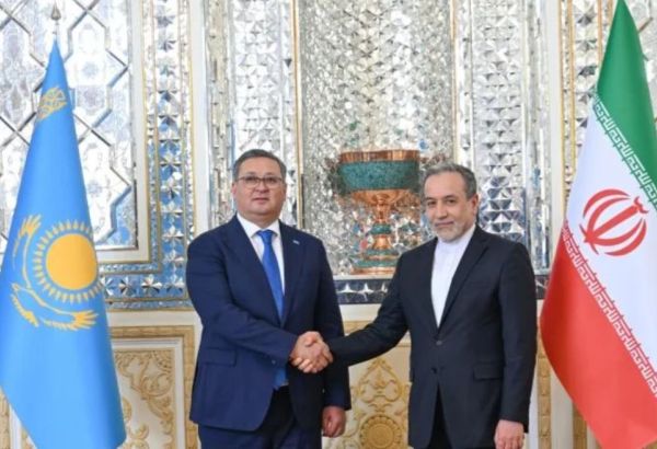 LE KAZAKHSTAN ET L'IRAN VISENT À PORTER LEURS ÉCHANGES BILATÉRAUX À 3 MILLIARDS DE DOLLARS