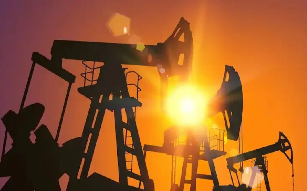 LES PRIX DU PÉTROLE MONTENT EN FLÈCHE APRES QUE LES ÉTATS-UNIS ONT REJOINT LES FRAPPES SUR LES SITES NUCLÉAIRES IRANIENS
