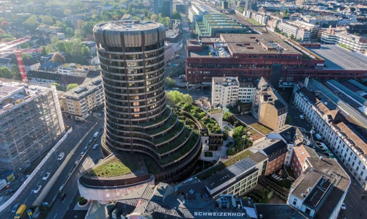LA BANQUE DES RÈGLEMENTS INTERNATIONAUX MET EN GARDE CONTRE LES FRACTURES DE L'ÉCONOMIE MONDIALE DANS UN CONTEXTE DE TENSIONS COMMERCIALES