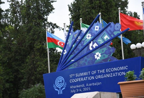 AZERBAÏDJAN : UN HUB DE TRANSPORT POUR LA CONNECTIVITÉ RÉGIONALE DE L'ORGANISATION DE COOPÉRATION ÉCONOMIQUE