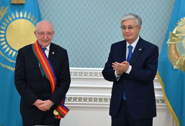 COOPÉRATION DANS LE DOMAINE DE L'AVIATION ENTRE LE KAZAKHSTAN ET L'OACI