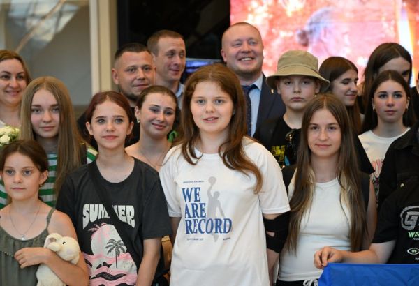 L'AZERBAÏDJAN ACCUEILLE DES ENFANTS UKRAINIENS TOUCHÉS PAR L'INVASION RUSSE POUR LEUR APPORTER UN SOUTIEN CULTUREL ET PSYCHOLOGIQUE
