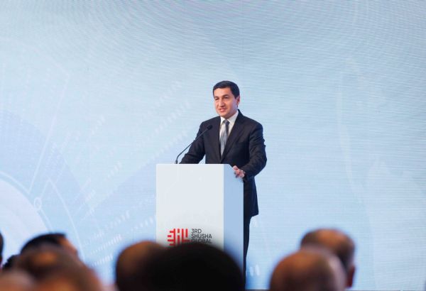 LA VILLE DE CHOUCHA DEVIENT UNE PLATEFORME DE DIALOGUE INTERNATIONAL SUR L'AVENIR DES MÉDIAS À L'ÈRE DE L'IA