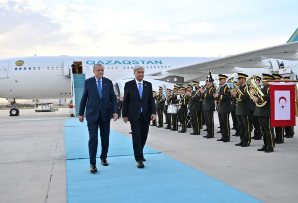 VISITE DU PRÉSIDENT DU KAZAKHSTAN EN TURQUIE : LES RELATIONS ENTRE ASTANA ET ANKARA PRENNENT UN NOUVEL ESSOR